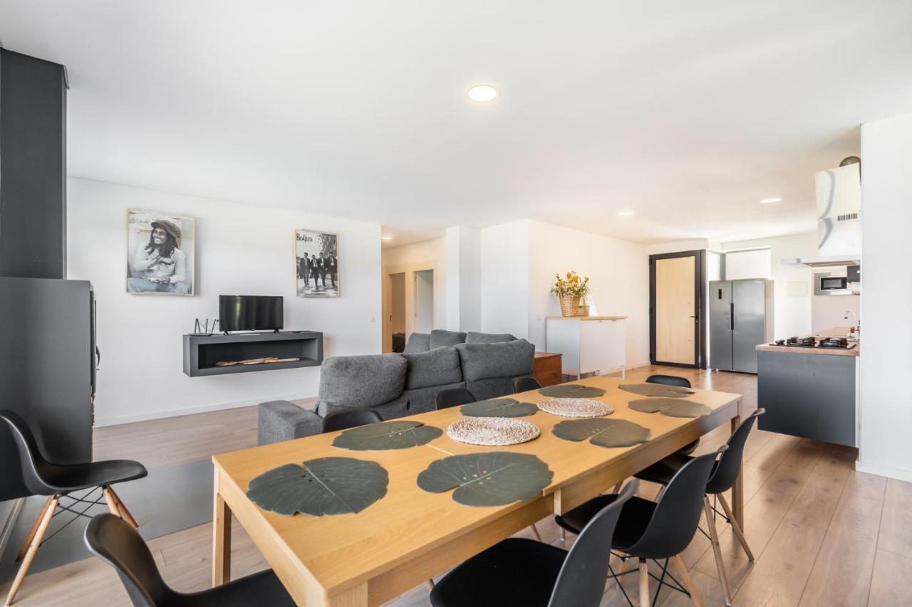 Apartamentos Do Ermal Vila Boa  ภายนอก รูปภาพ
